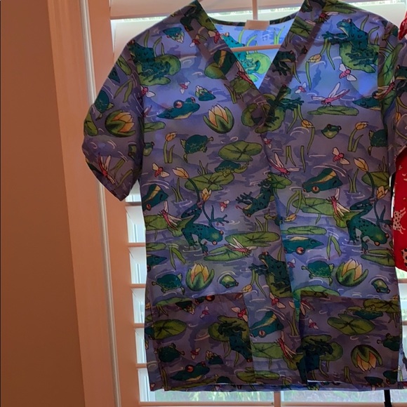 Scrub tops - Picture 8 of 8